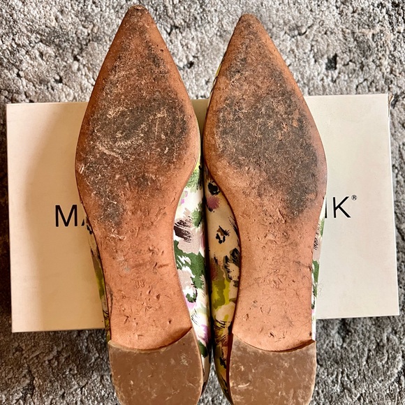 Manolo Blahnik Floral Pattern Flats - Picture 4 of 5